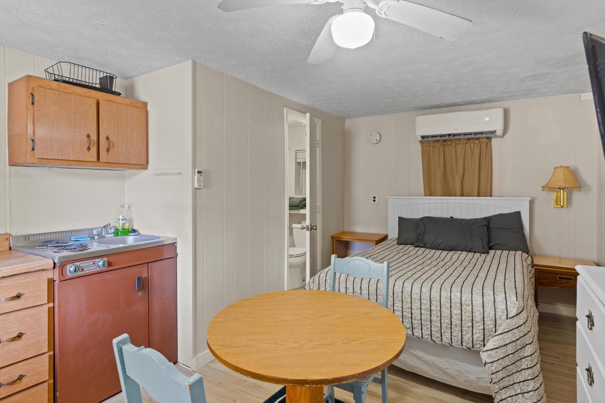 Beach Motel And Suites Олд-Орчард-Бич Номер фото